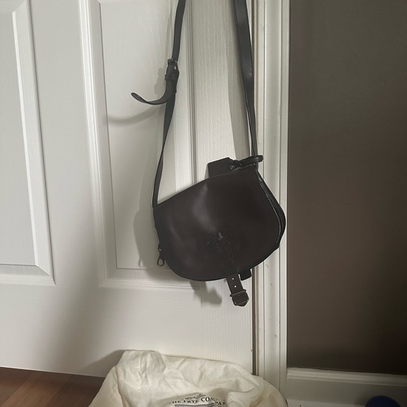 Frye cross body bag with dust bag!!! - Picture 3 of 4